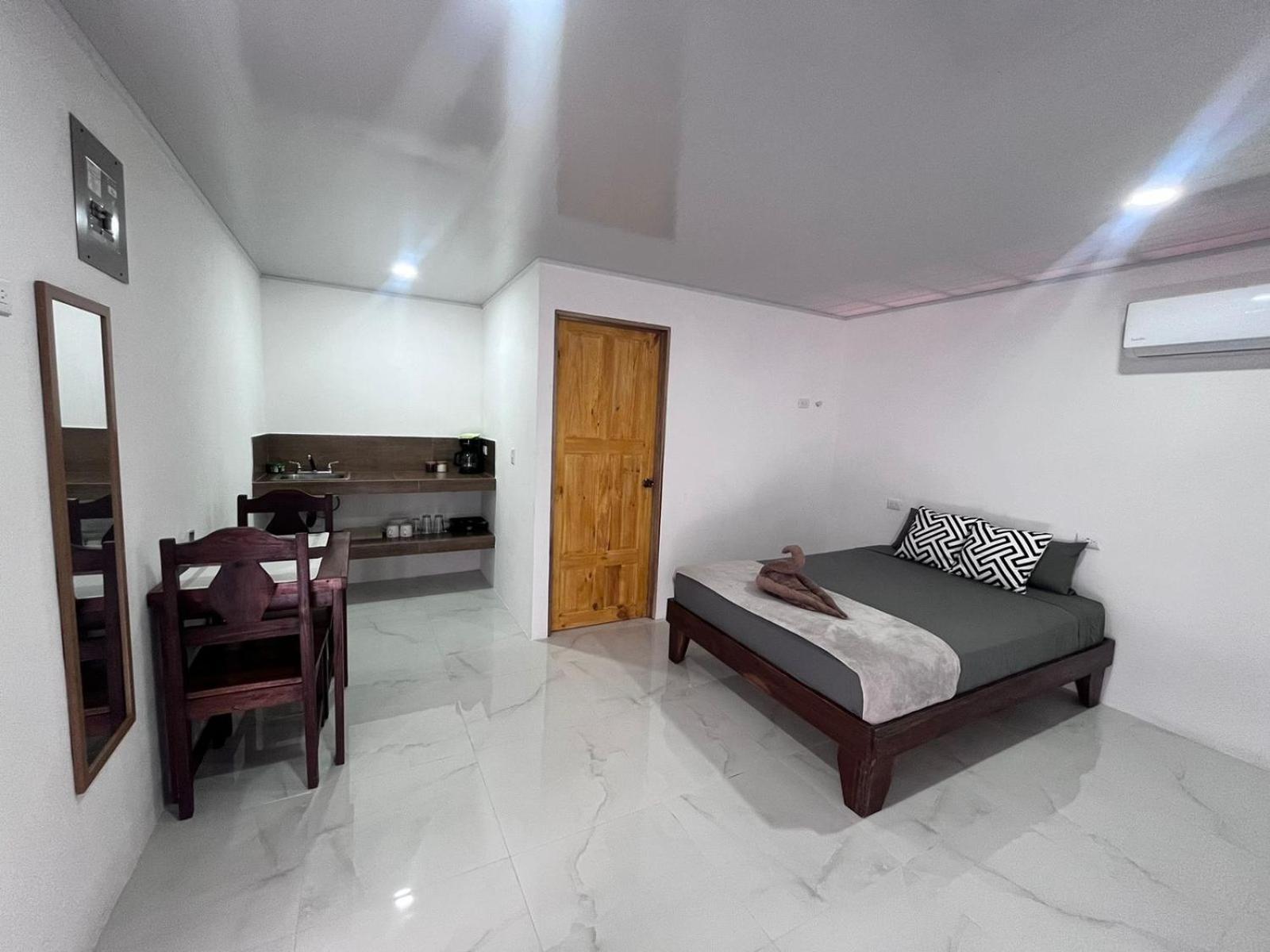Tortuguero Villas エクステリア 写真