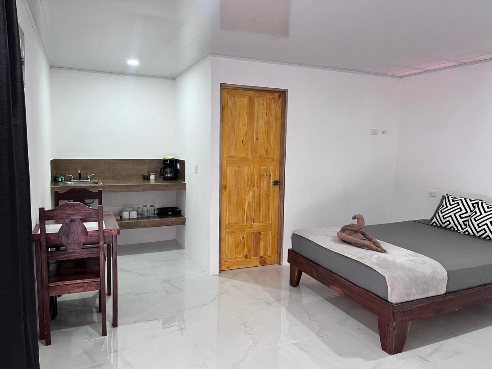 Tortuguero Villas エクステリア 写真